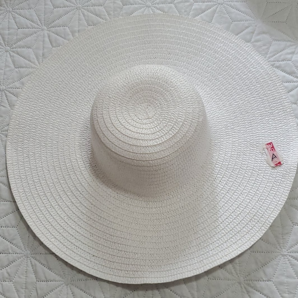 🟣 2 for 1 Straw hat 🟣